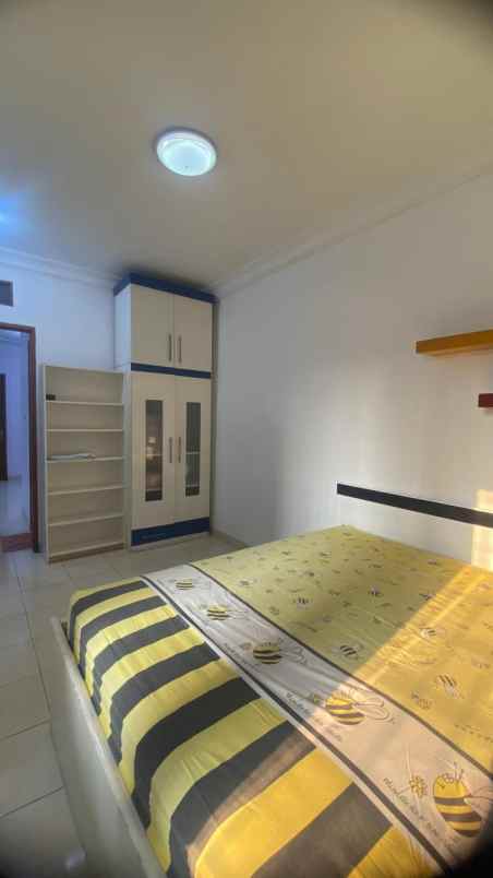 dijual rumah jl pondok kelapa duren