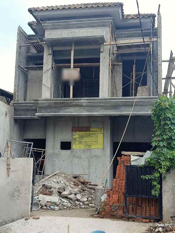 dijual rumah jl pondok kelapa raya