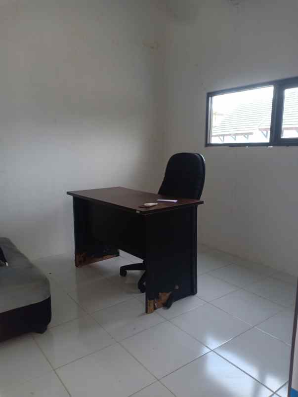 dijual rumah jl raya ciloa cikubangsari