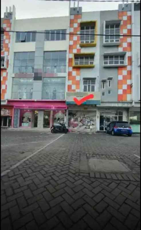 dijual rumah jl raya merr ir soekarno