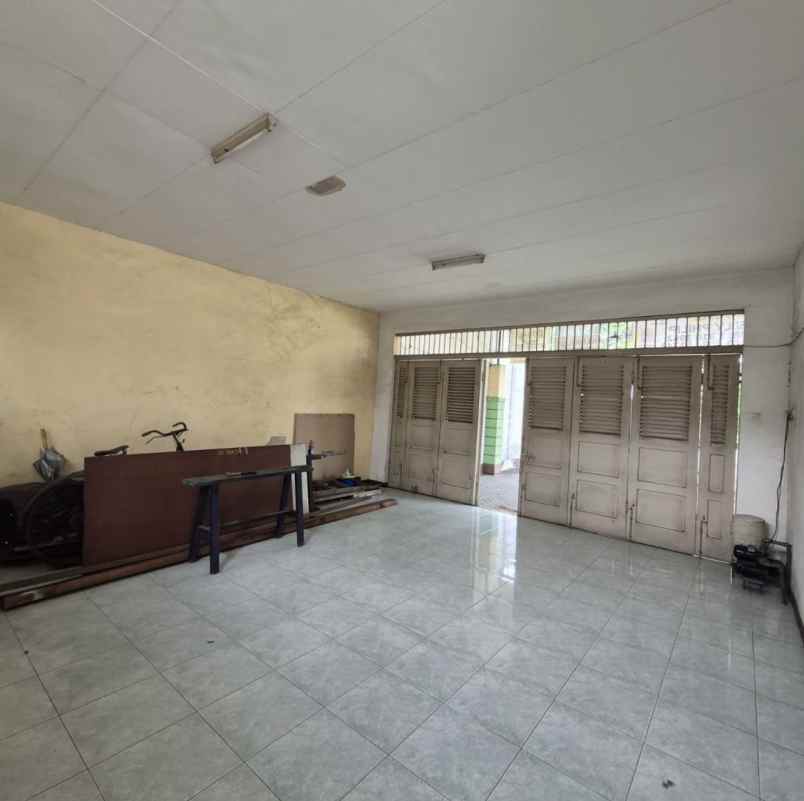 dijual rumah jl raya merr ir soekarno