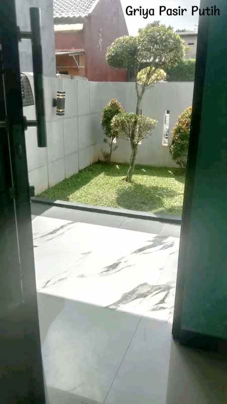 dijual rumah jl raya pasir putih