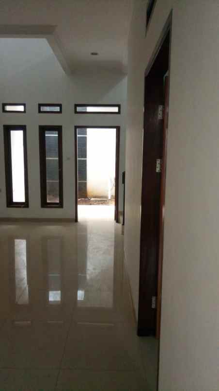 dijual rumah jl reog turangga bandung