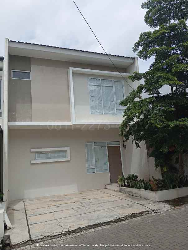 dijual rumah jl sariwangi regency