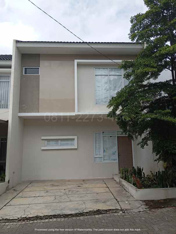 dijual rumah jl sariwangi regency