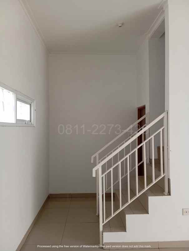 dijual rumah jl sariwangi regency