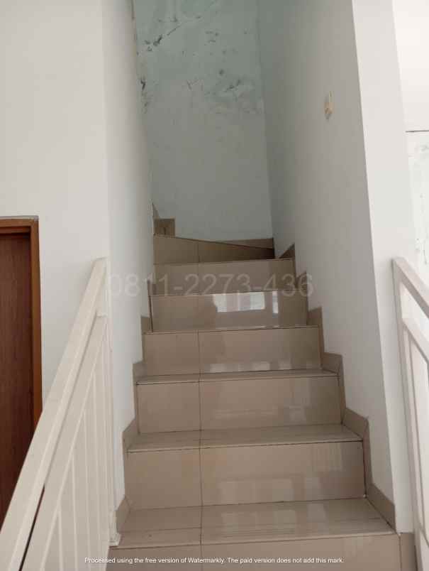 dijual rumah jl sariwangi regency