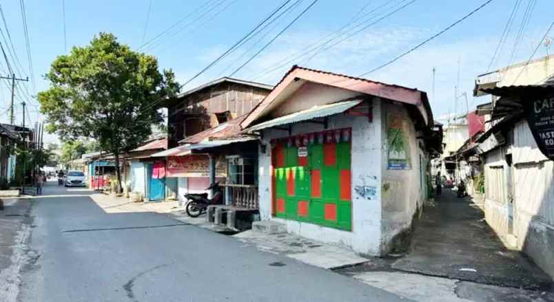 dijual rumah jl sentosa lama kel sei