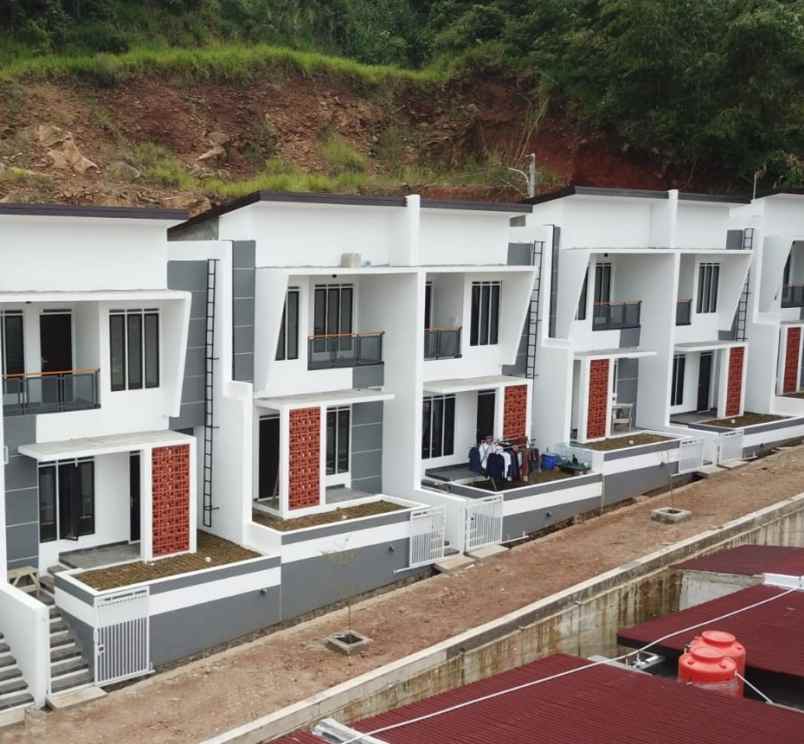 dijual rumah jl sindangwangi cicalengka