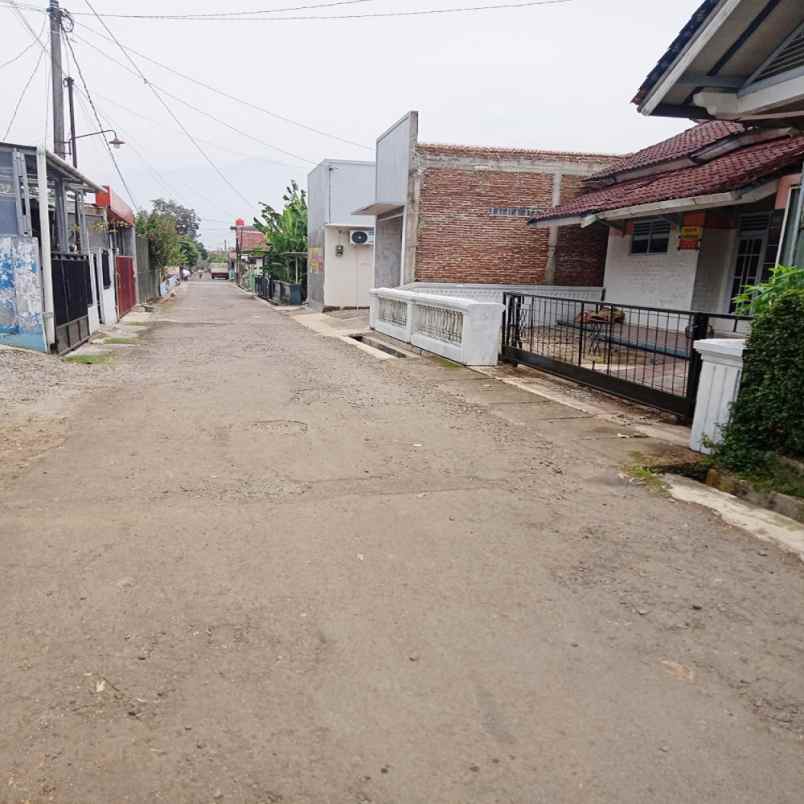 dijual rumah jl singa wedana rt 01 rw