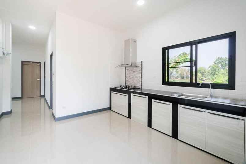 dijual rumah jl singgalang