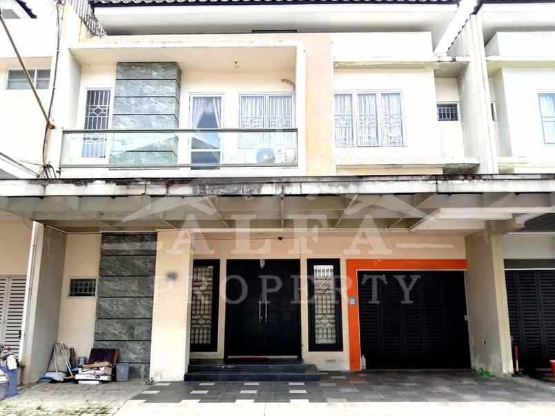 dijual rumah jl surya komp surya residence