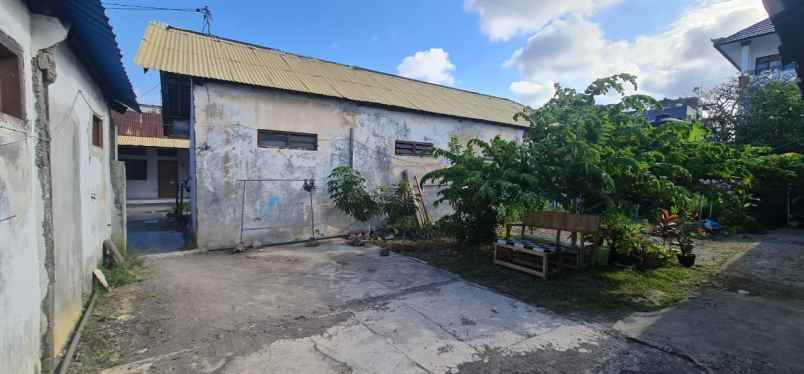 dijual rumah jl tegal wangi