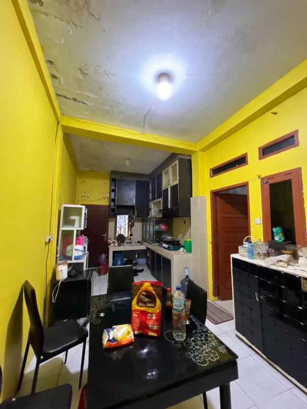 dijual rumah jl tengku bey