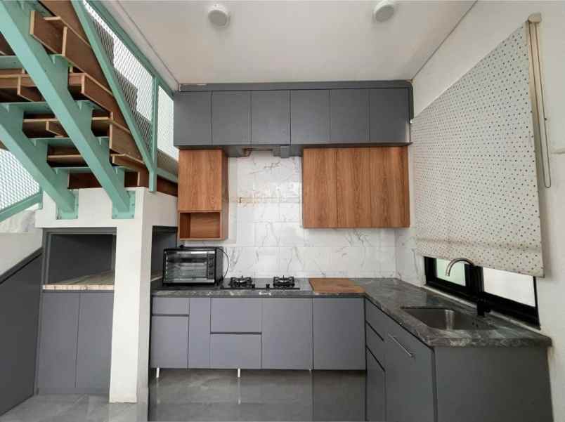 dijual rumah jl titihan jombang kec