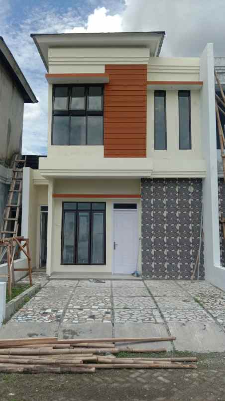 dijual rumah jl wr supratman lubang buaya