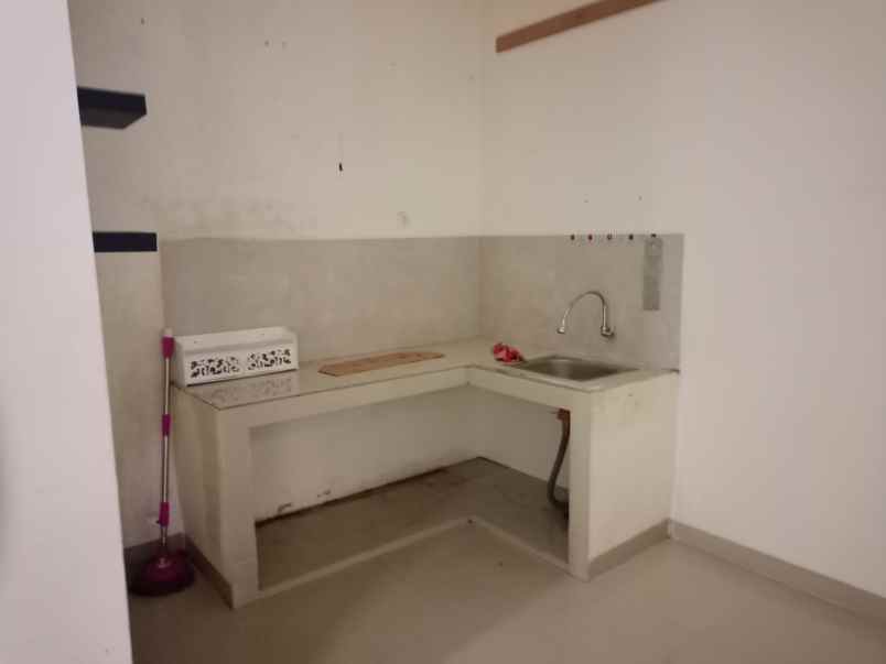 dijual rumah jln ksu raya parung serab