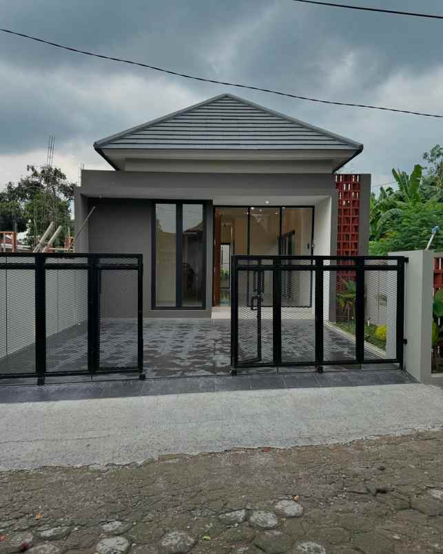 dijual rumah kalasan sleman yogyakarta