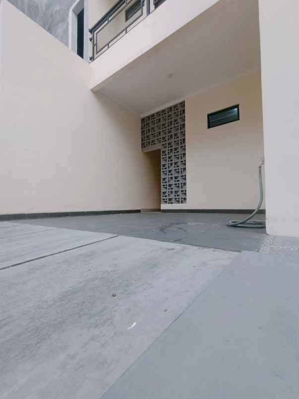 dijual rumah kalimulya cilodong depok