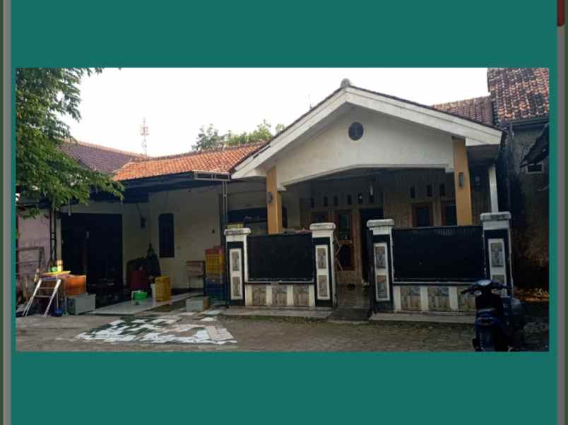 dijual rumah kampung buaran