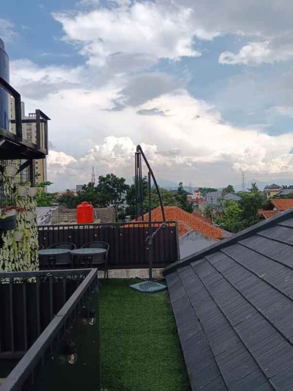 dijual rumah kawaluyaan