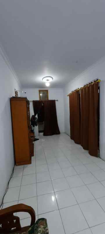 dijual rumah kebagusan