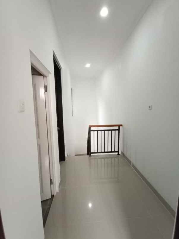 dijual rumah kebagusan