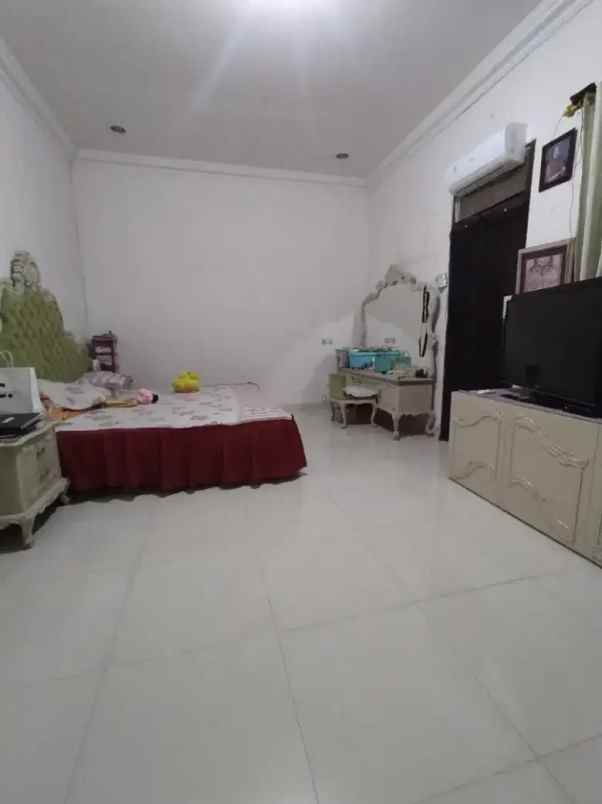 dijual rumah kebagusan