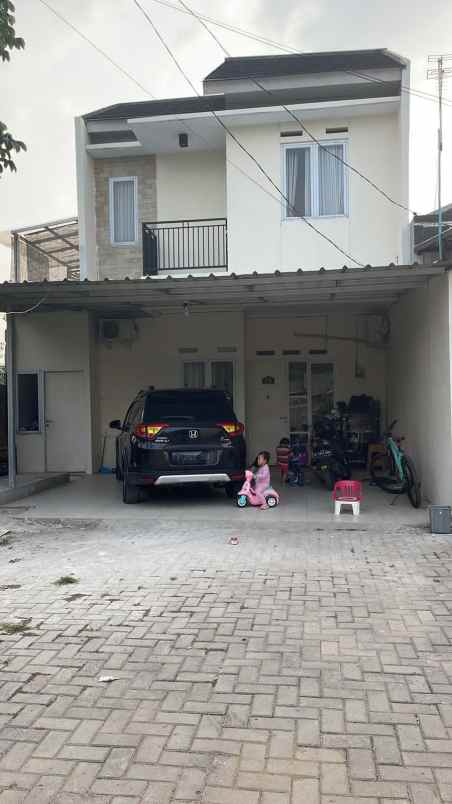 dijual rumah kec cilodong kota depok