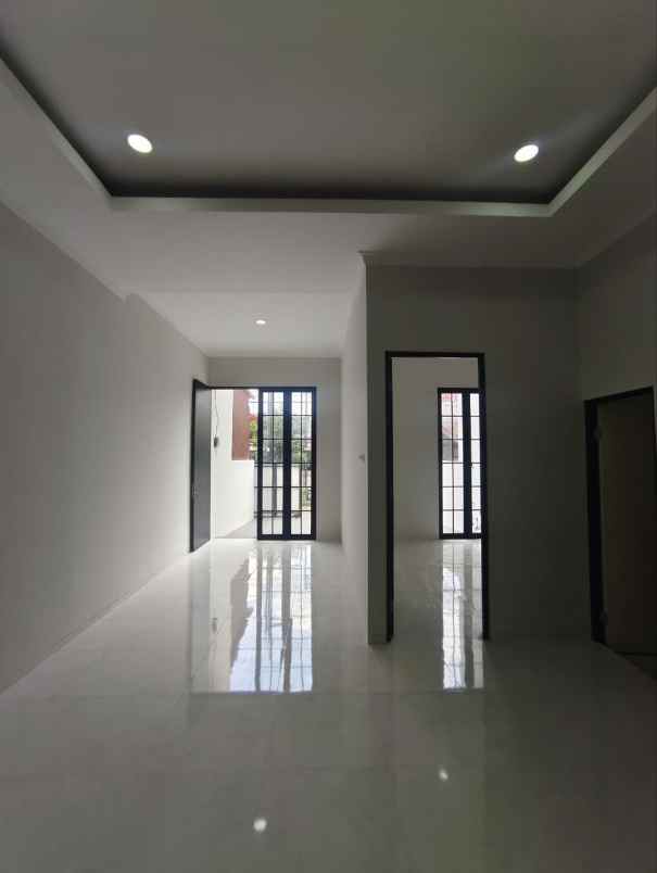 dijual rumah kedung baruk