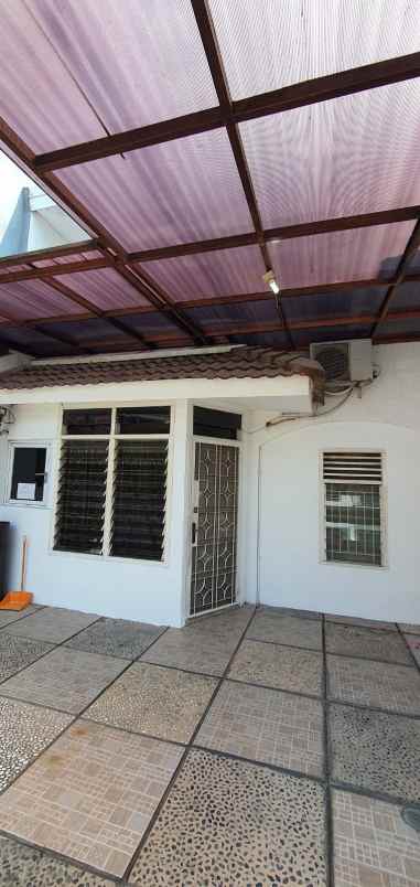 dijual rumah kelapa gading