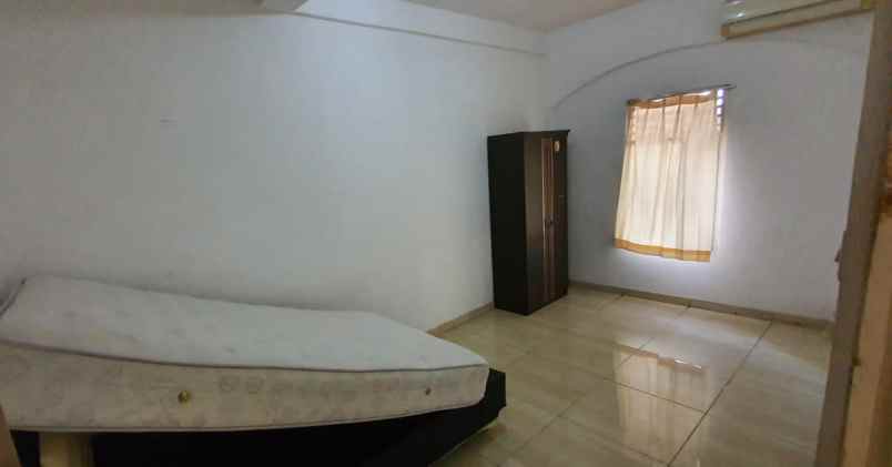 dijual rumah kelapa gading