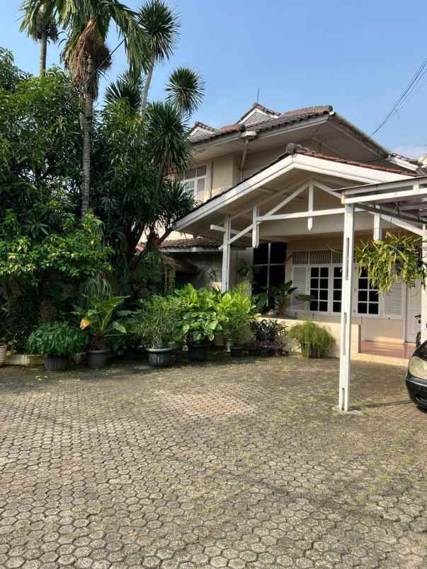 dijual rumah kemang