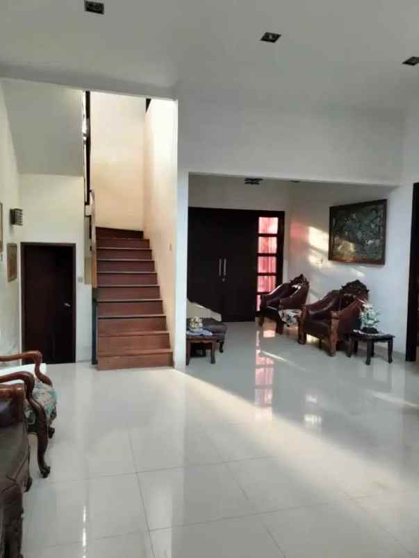 dijual rumah kemang pratama 5 rawalumbu