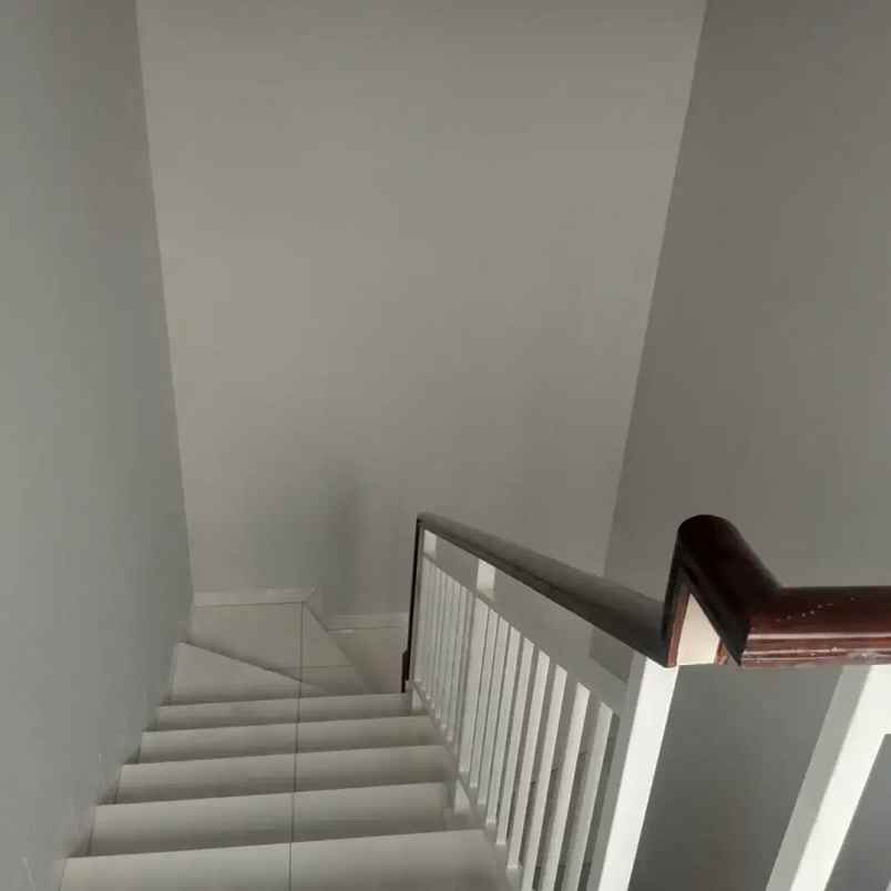 dijual rumah kembar timur pasir luyu