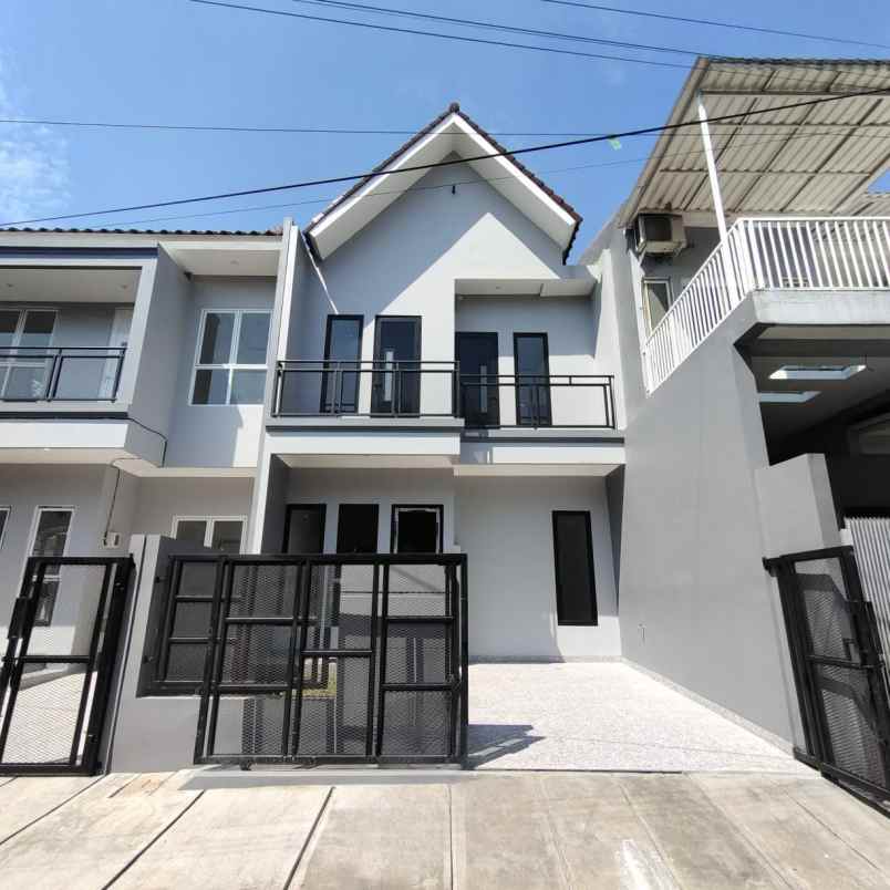 dijual rumah kencana loka bsd city