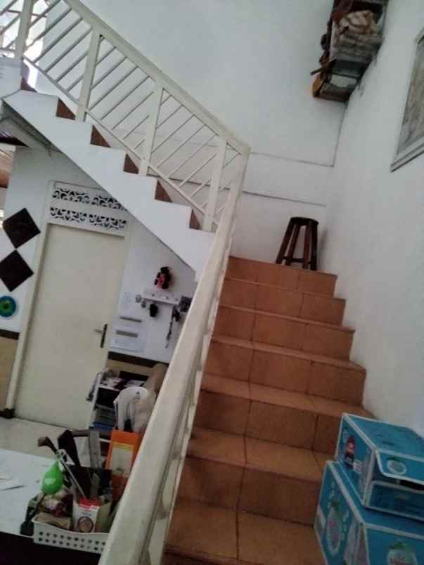 dijual rumah ketintang permai