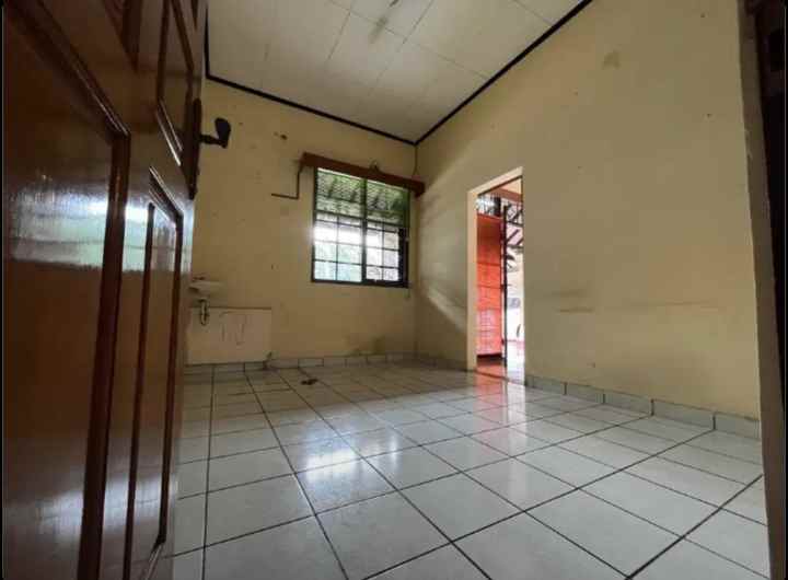 dijual rumah kinanti martanegara