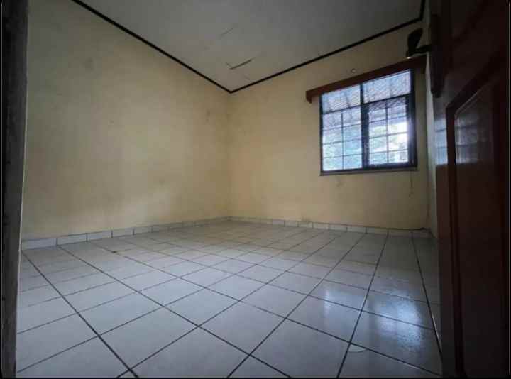 dijual rumah kinanti martanegara