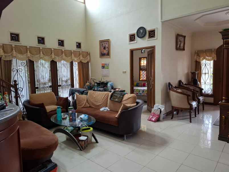 dijual rumah komplek cibabat cimahi