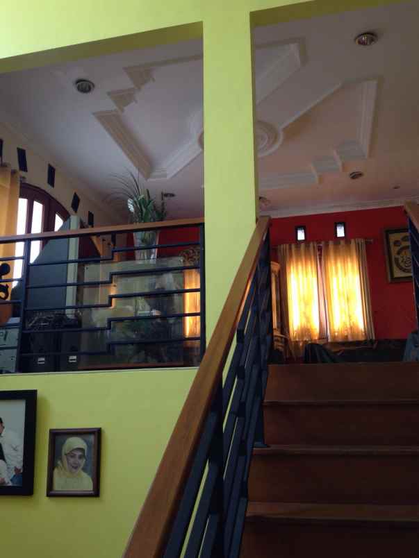 dijual rumah komplek cipta graha kel