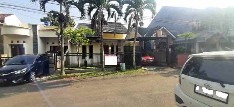 dijual rumah komplek ekslusif