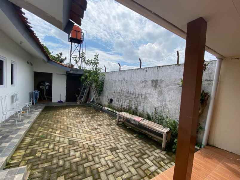 dijual rumah komplek permana indah