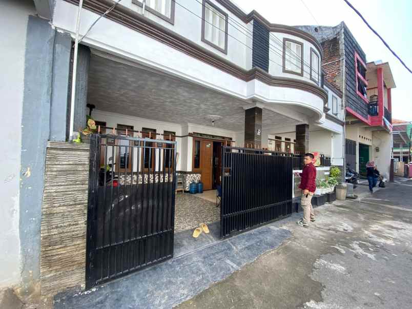 dijual rumah komplek pilar biru cibiru