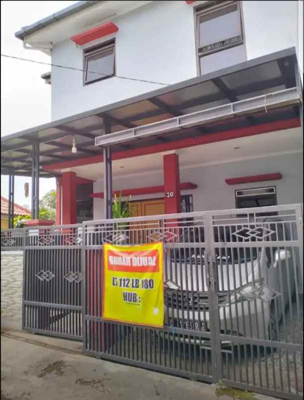 dijual rumah komplek villa asri