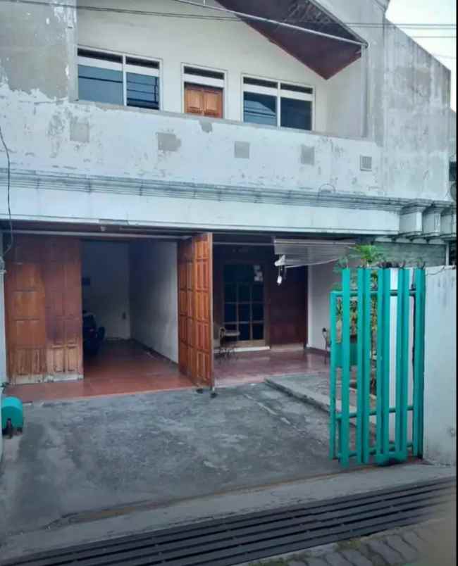 dijual rumah krukah selatan