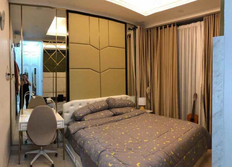dijual rumah lavon semi furnished