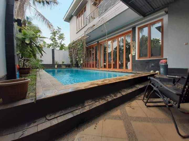 dijual rumah lebak bulus