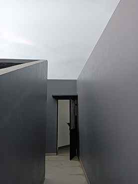 dijual rumah lebak bulus