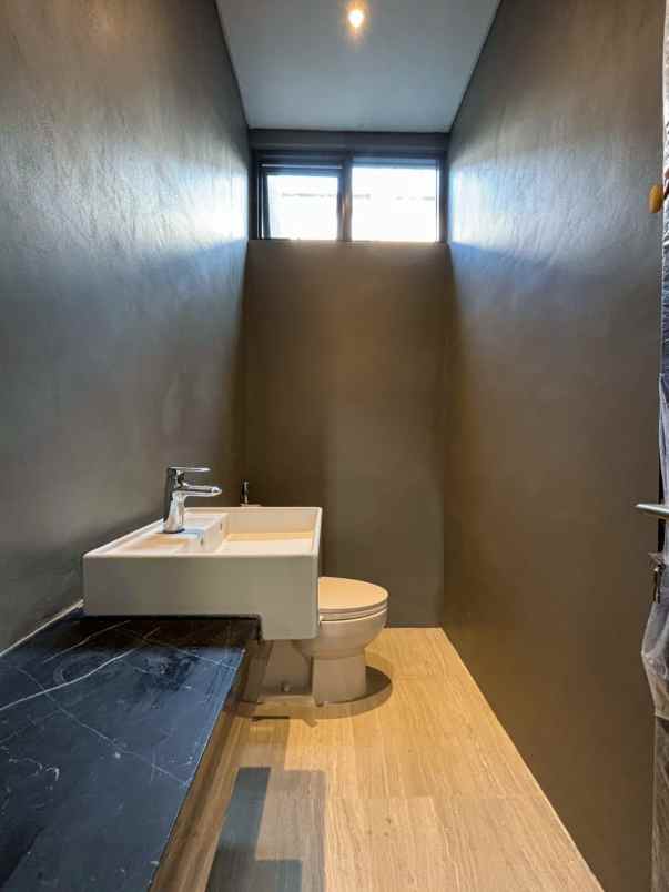 dijual rumah lebak bulus jaksel